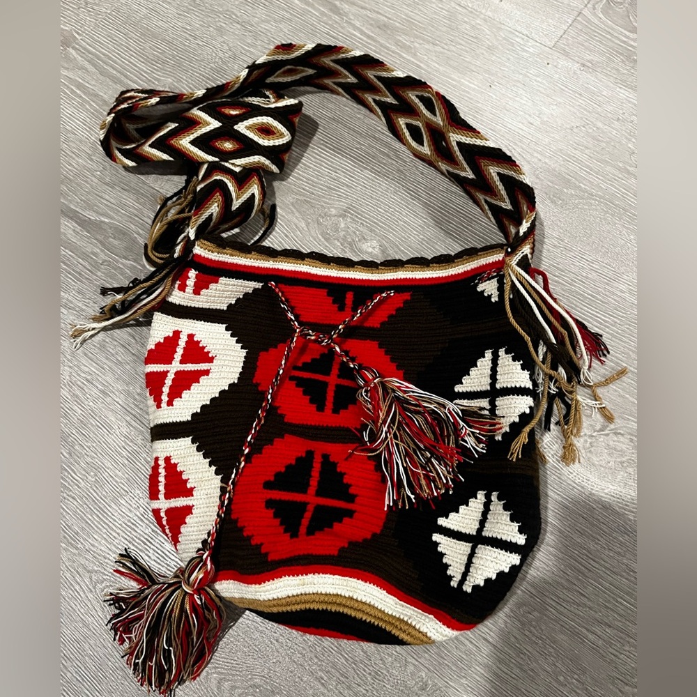 Bucket bag